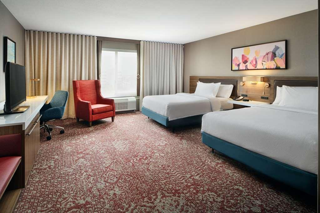 Hilton Garden Inn Шаамбург Номер фото