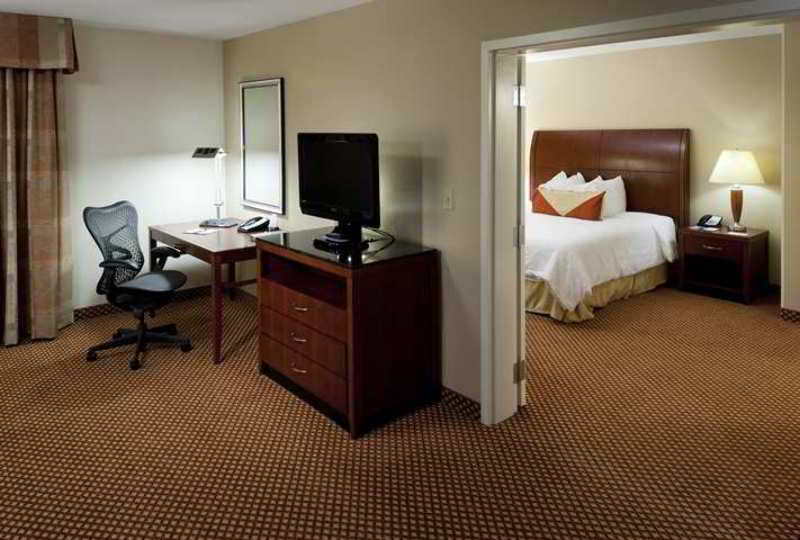 Hilton Garden Inn Шаамбург Номер фото