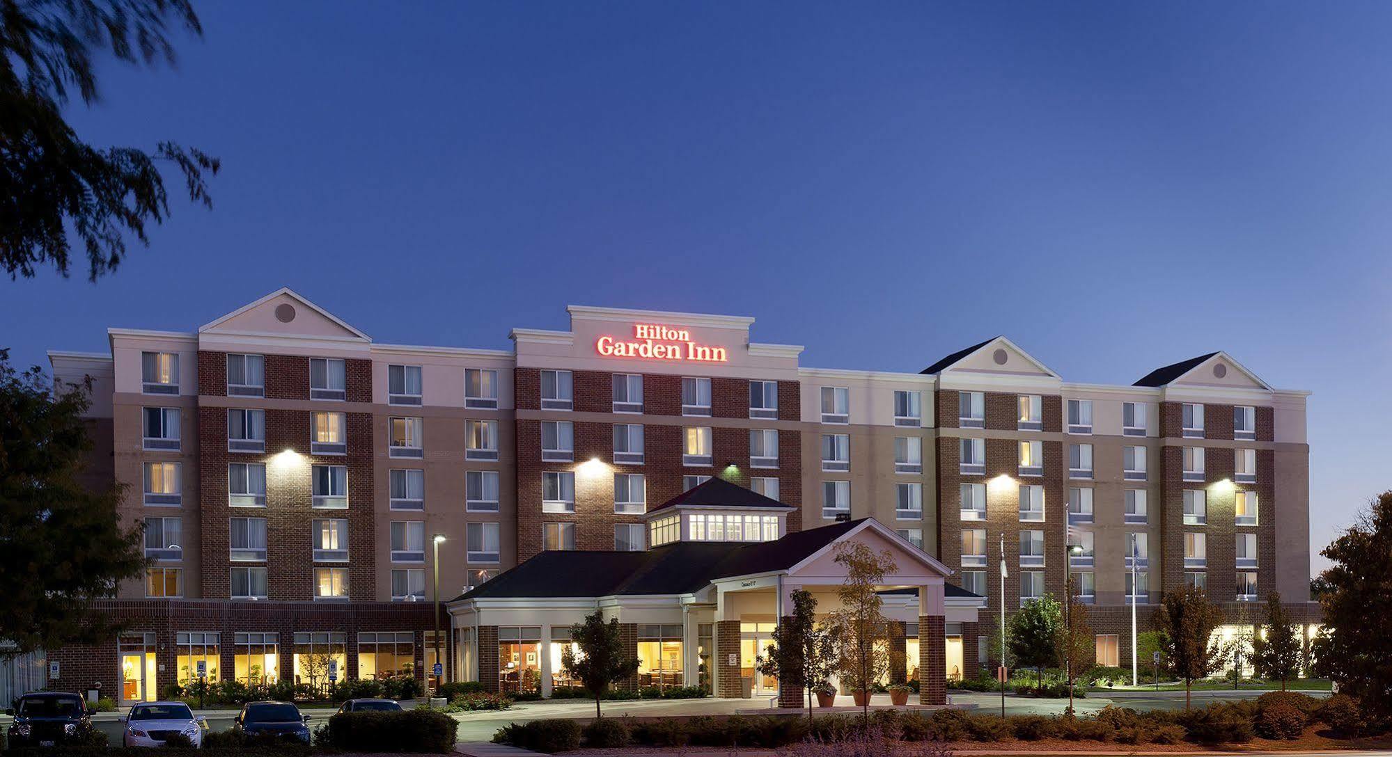Hilton Garden Inn Шаамбург Экстерьер фото