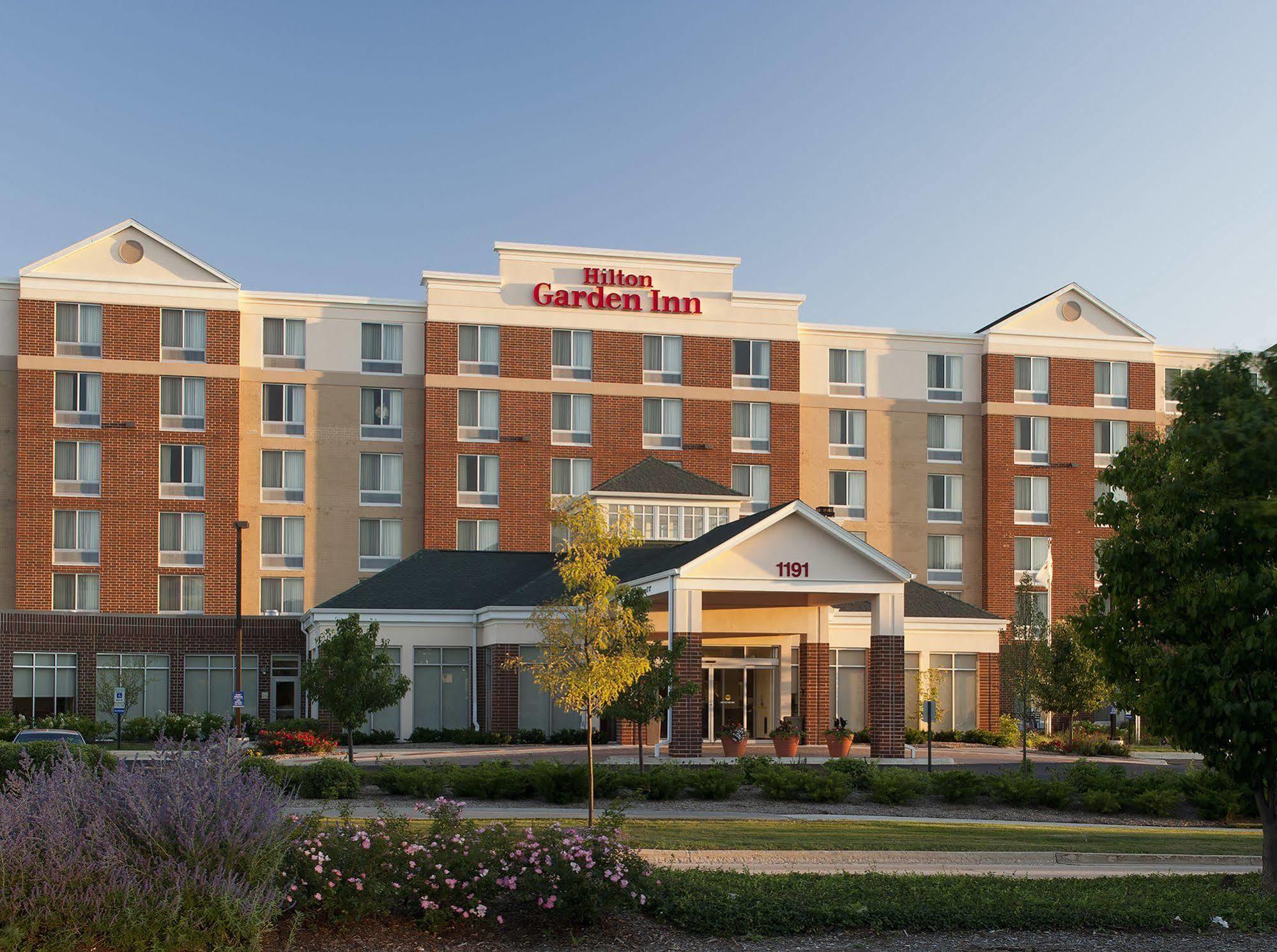 Hilton Garden Inn Шаамбург Экстерьер фото